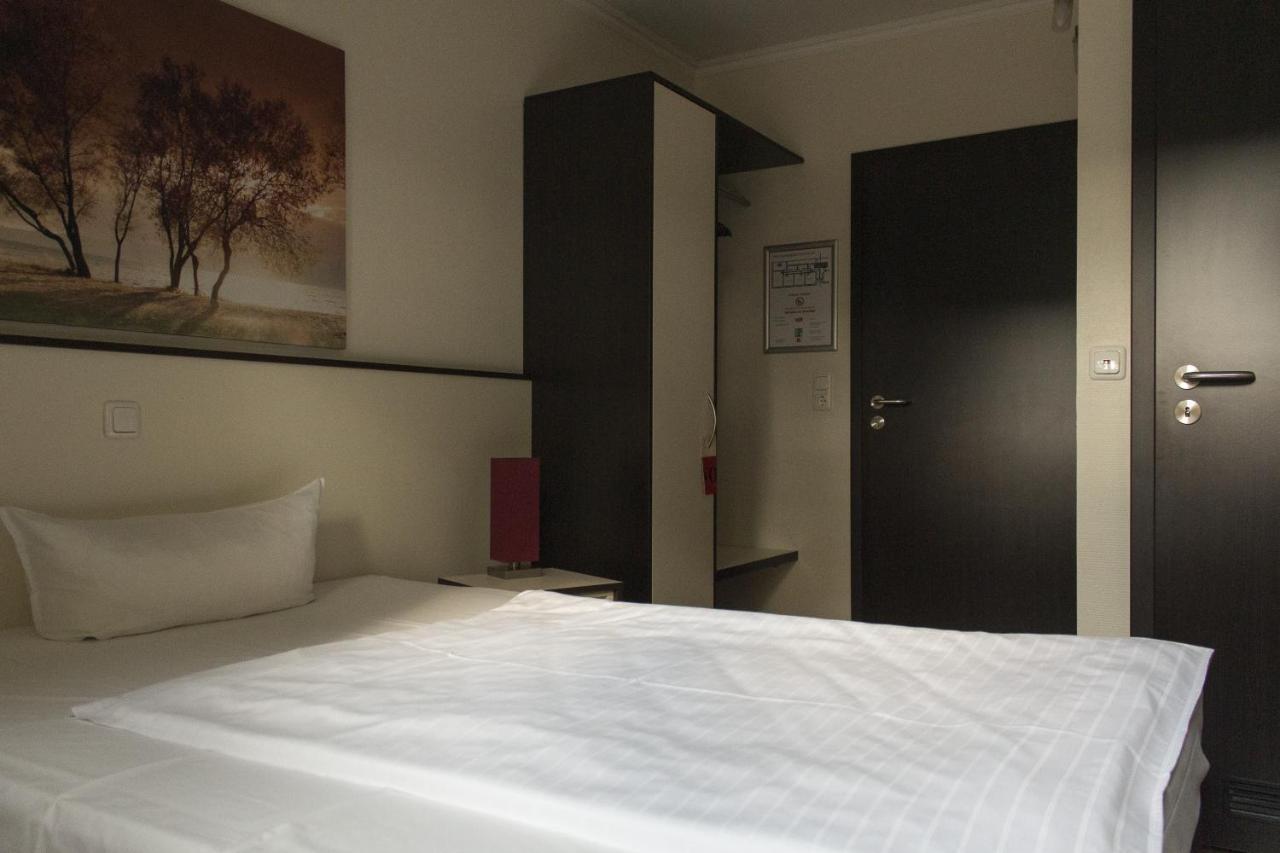 Schlueter Hotel & Restaurant Wankendorf Εξωτερικό φωτογραφία
